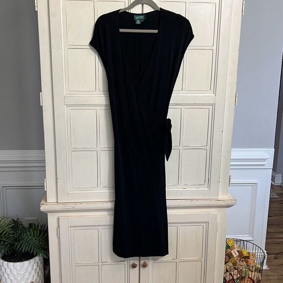 Lauren Ralph Lauren size large sleeveless black wrap dress - Picture 1 of 4